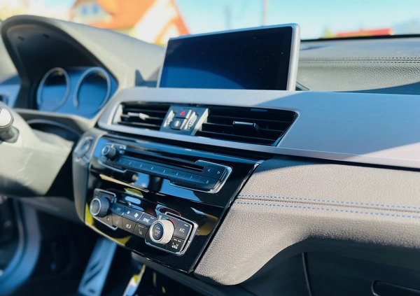 BMW X1 cena 142000 przebieg: 101300, rok produkcji 2021 z Bielawa małe 326